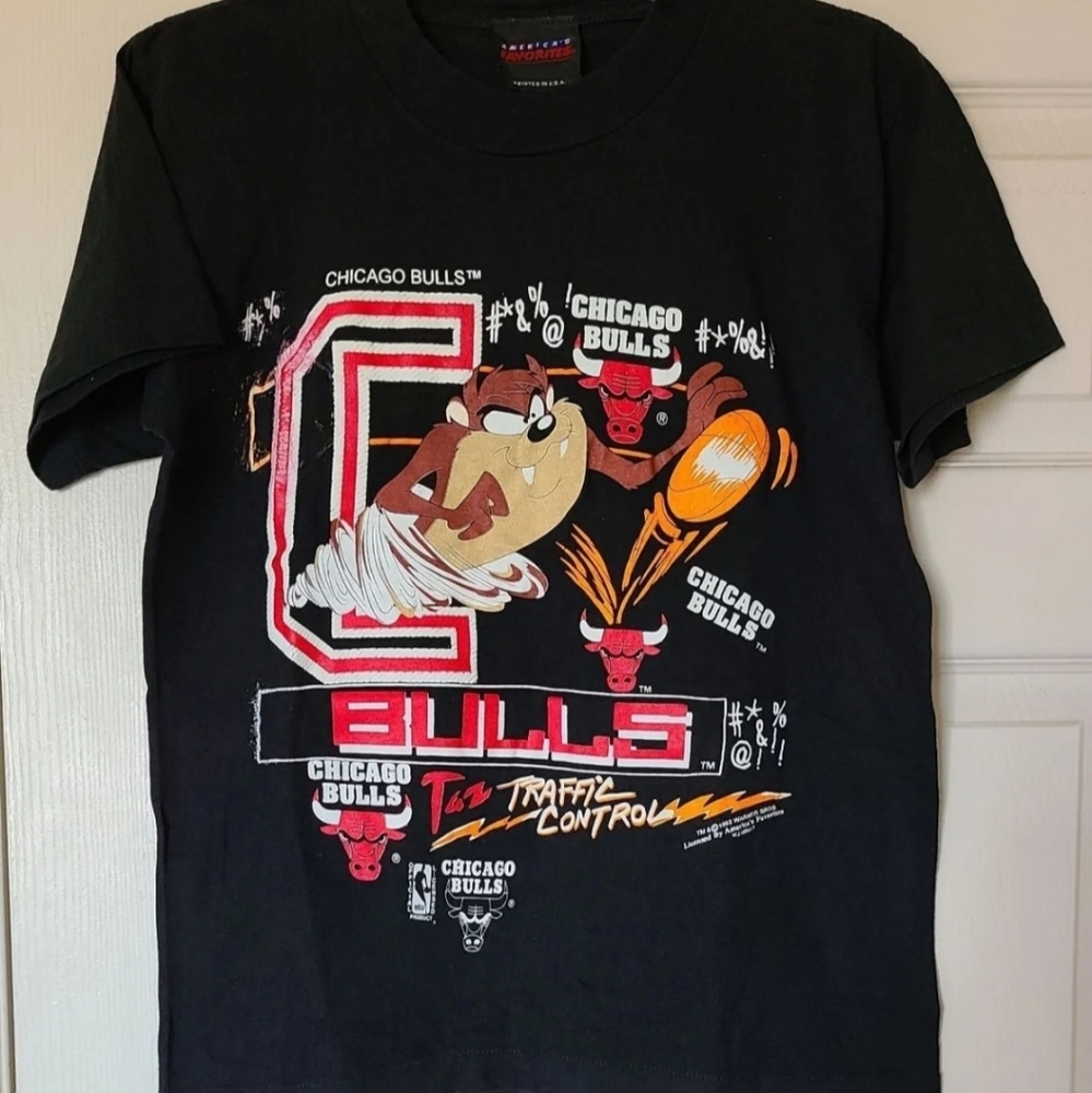 RARE Vtg Chicago BULLS Warner Bro Taz Tee 1993 NBA
